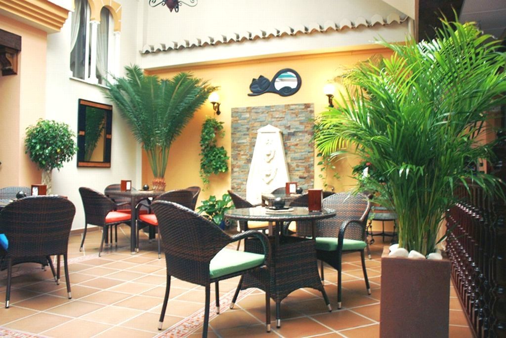 Hotel Maria Cristina La Cala Del Moral Restaurant photo
